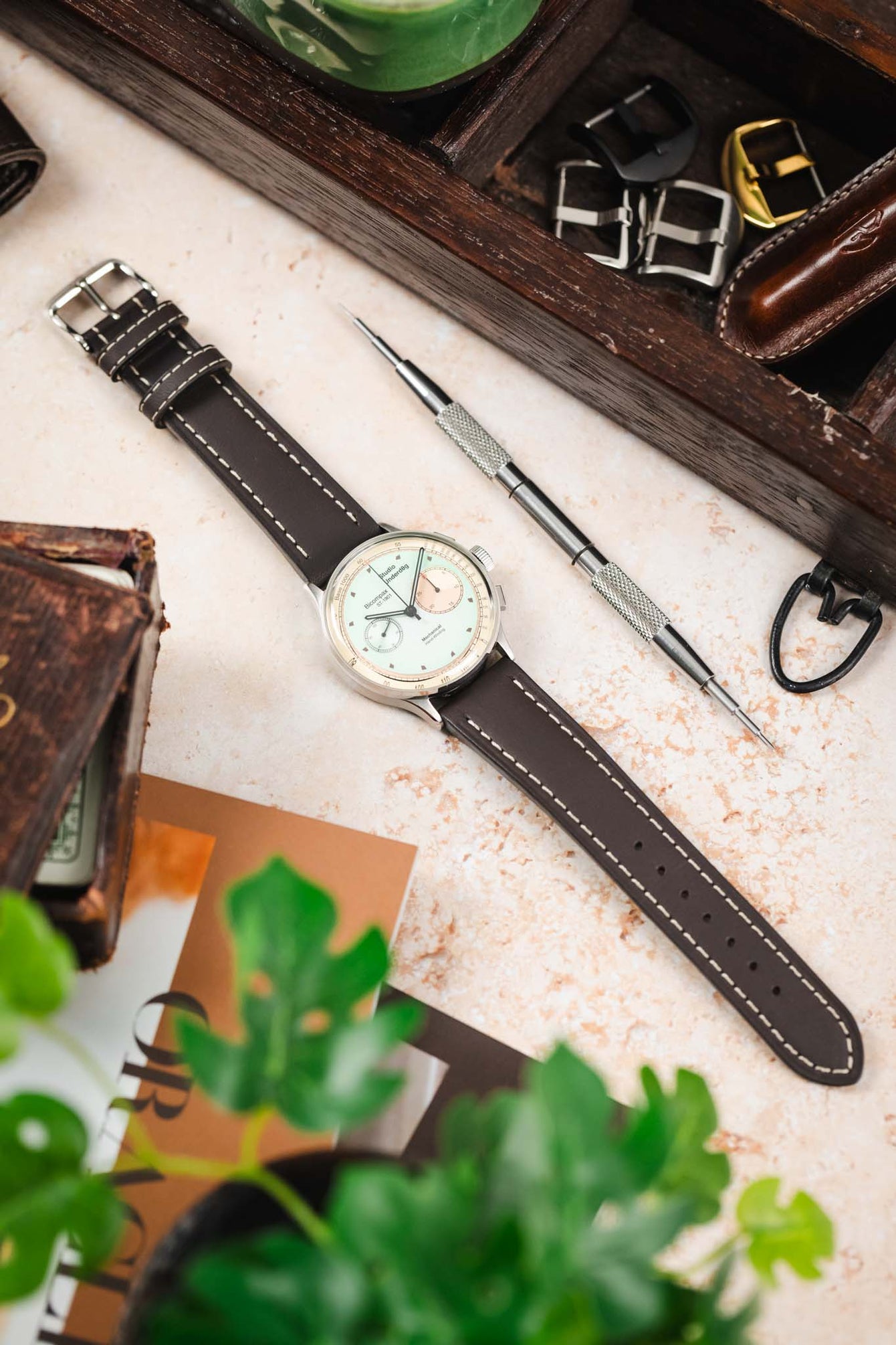 Di-Modell JUMBO Calf Leather Watch Strap in BROWN