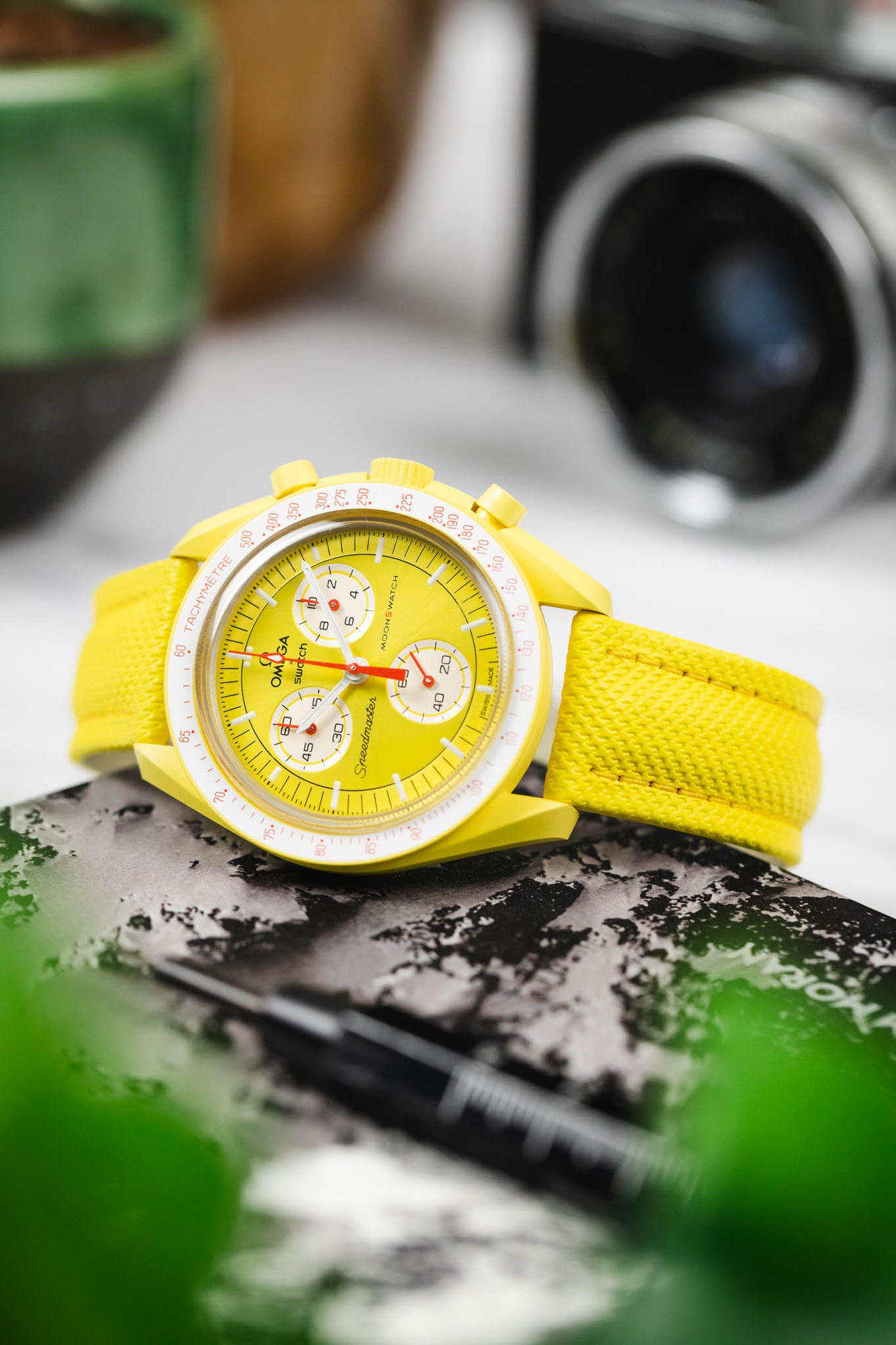 Di-Modell TRAVELLER PU Nylon Waterproof Watch Strap in YELLOW