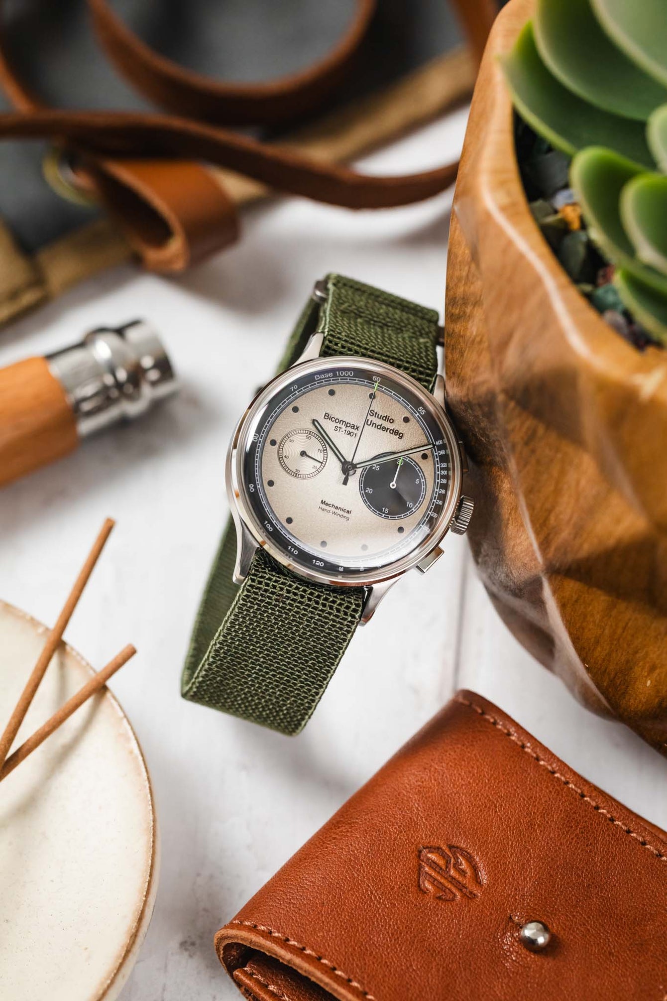 Erika's Originals ORIGINAL MN™ Strap in FULL GREEN - BRUSHED Hardware