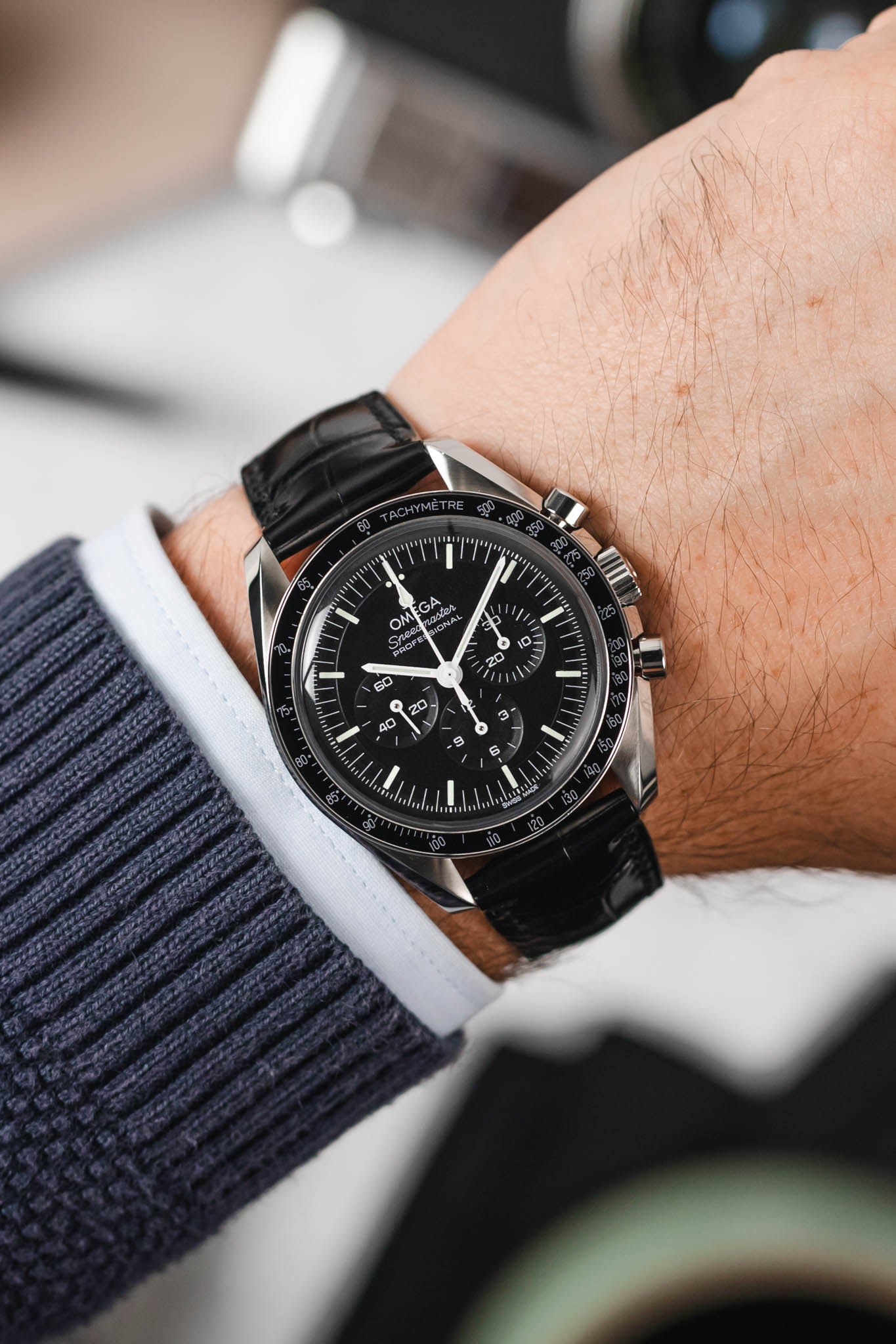 Omega speedmaster black hot sale leather strap