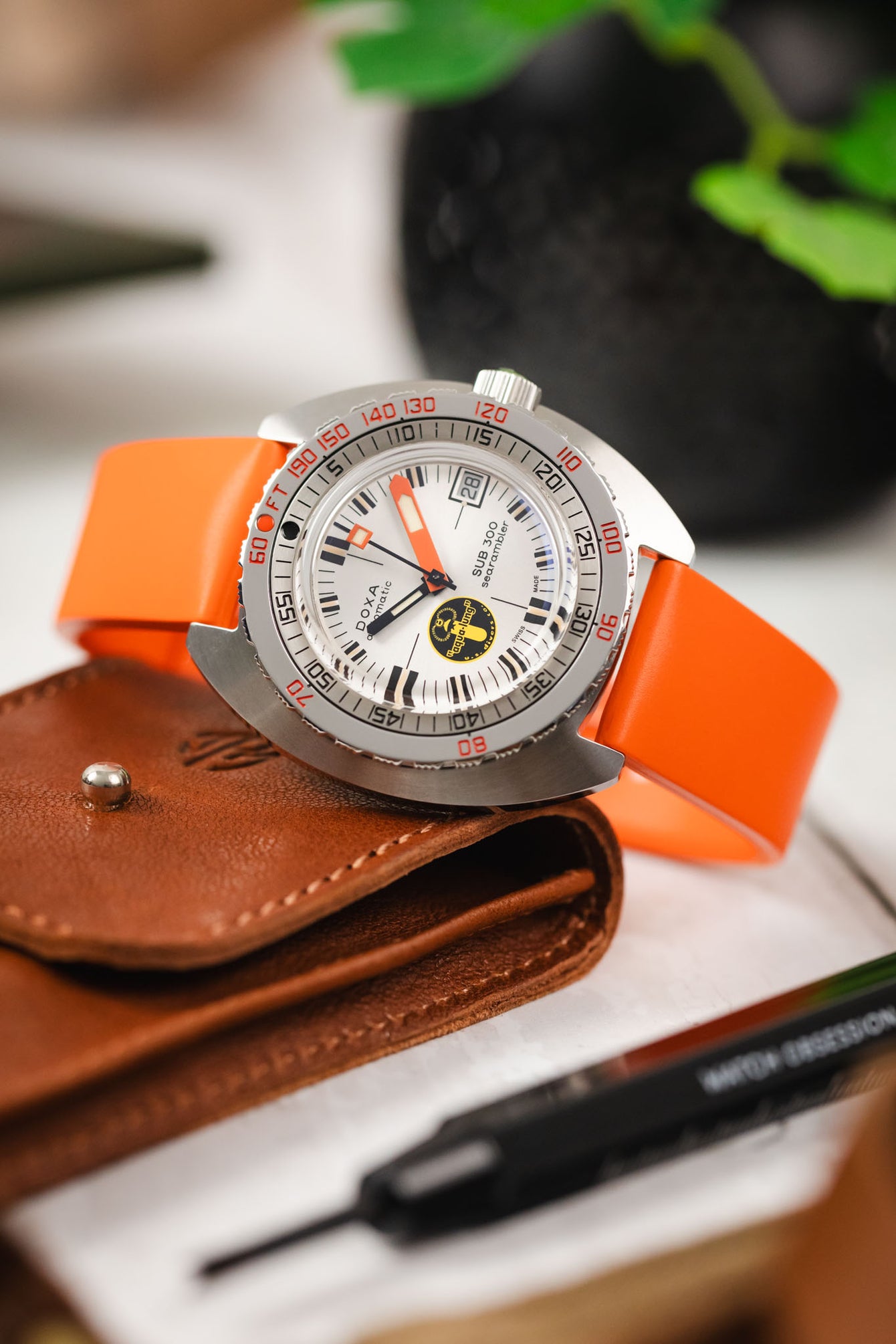 Hirsch PURE Natural Rubber Watch Strap in Orange