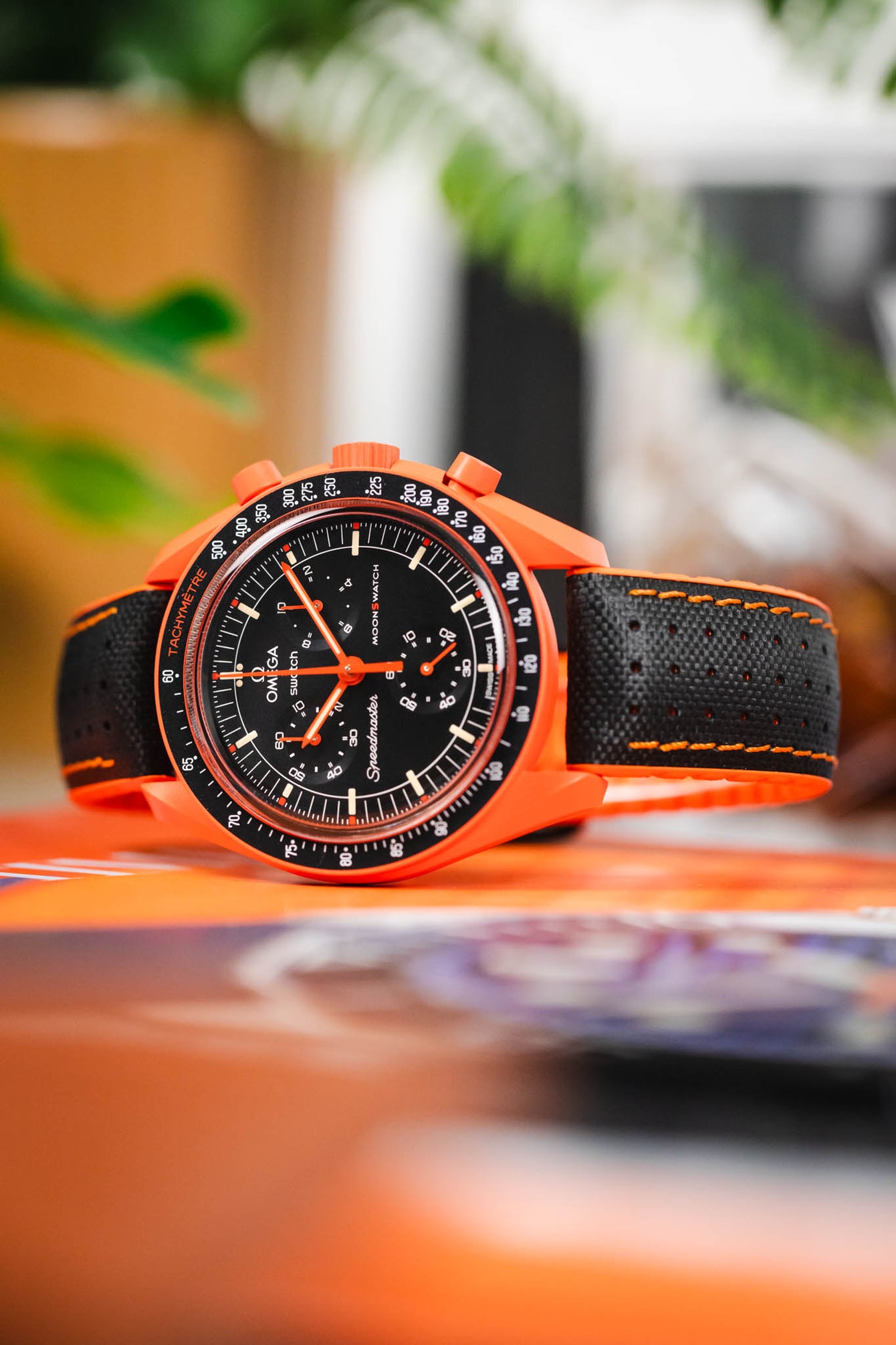 Hirsch ROBBY Sailcloth Effect Performance Watch Strap in Orange / Black