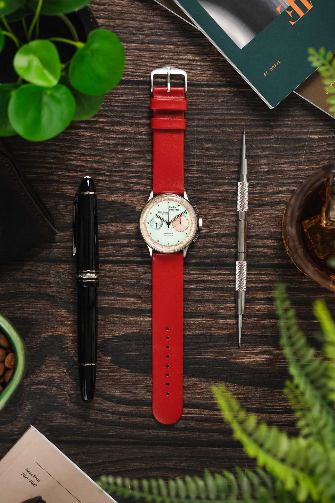 Hirsch SCANDIC Calf Leather Watch Strap in RED