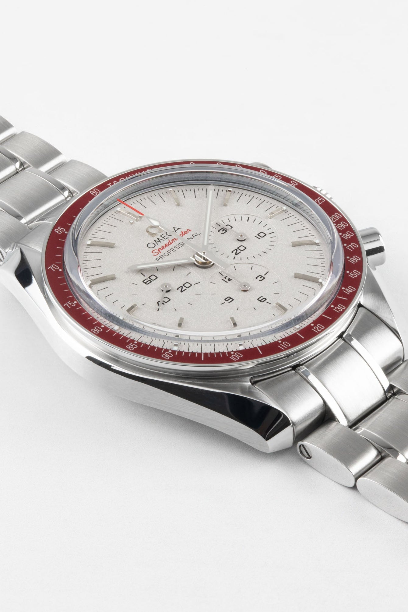 omega speedmaster manual winding