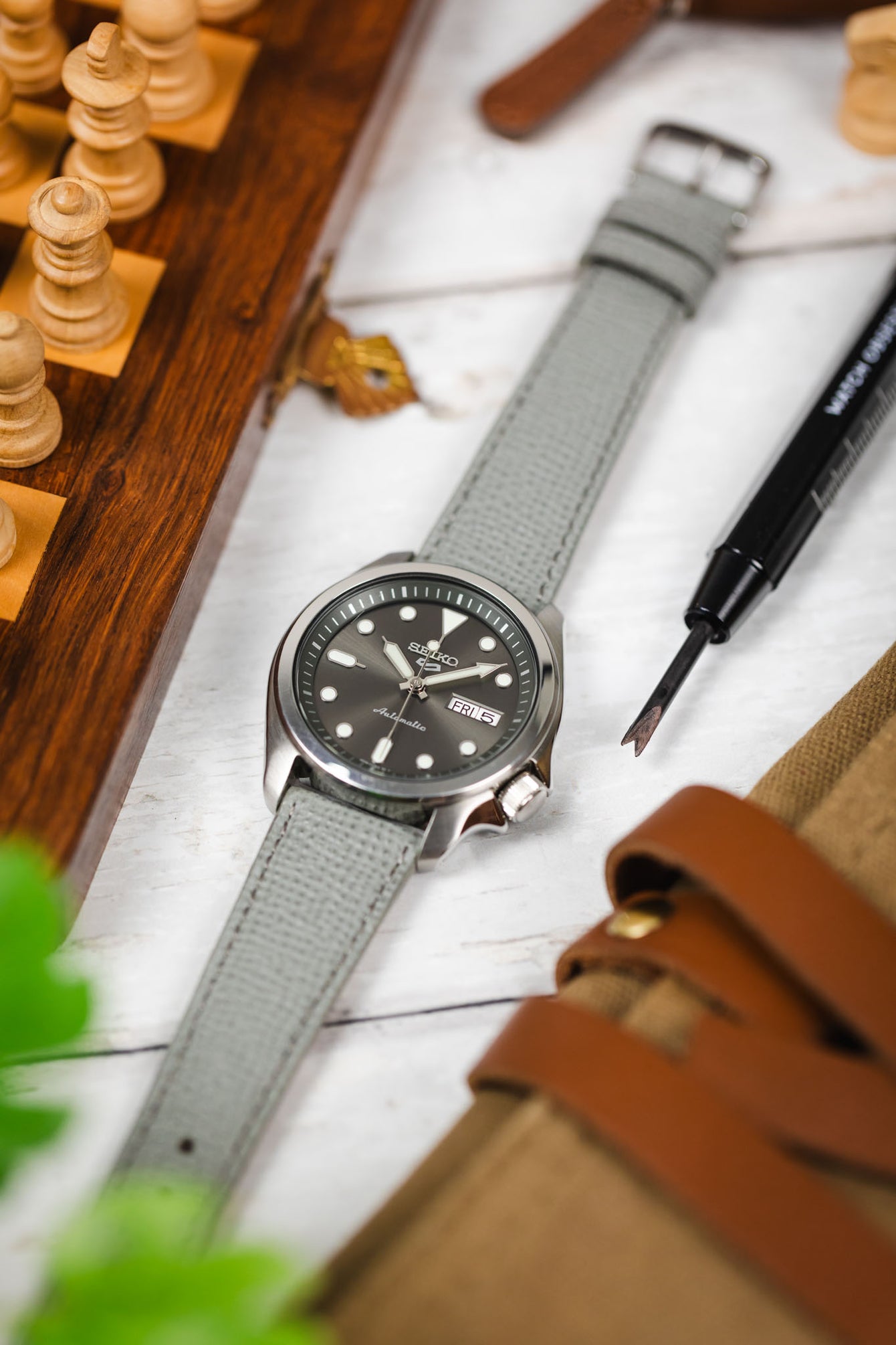 RIOS1931 FRENCH Leather Watch Strap in STONE GREY