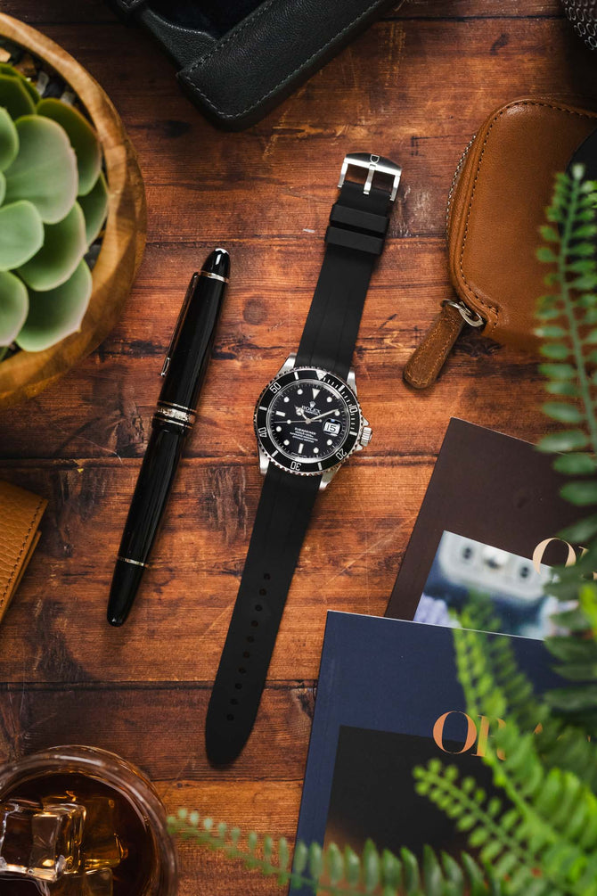 VANGUARD Curved-End Integrated Rubber Watch Strap for Rolex in BLACK