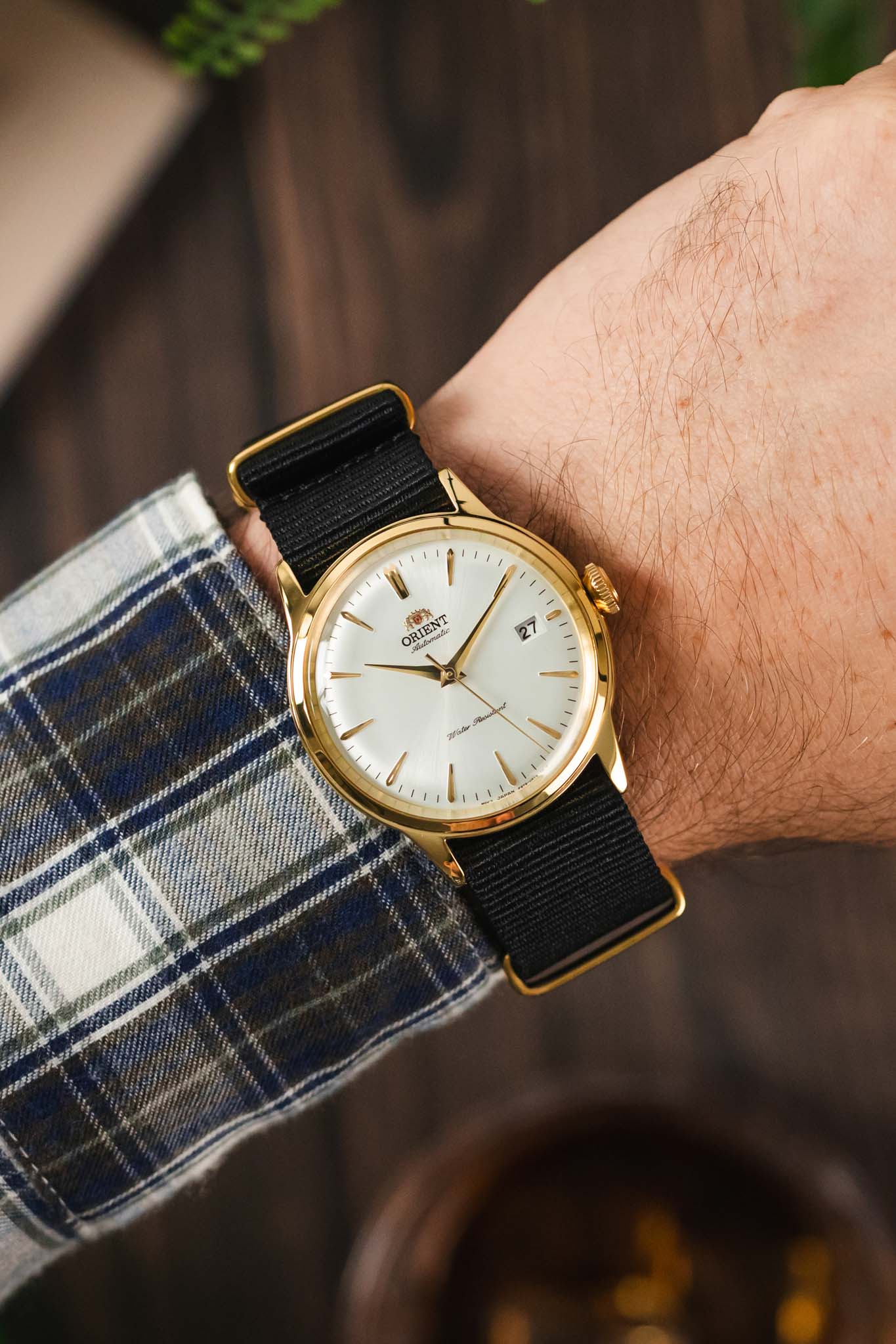 Black leather and gold watch best sale