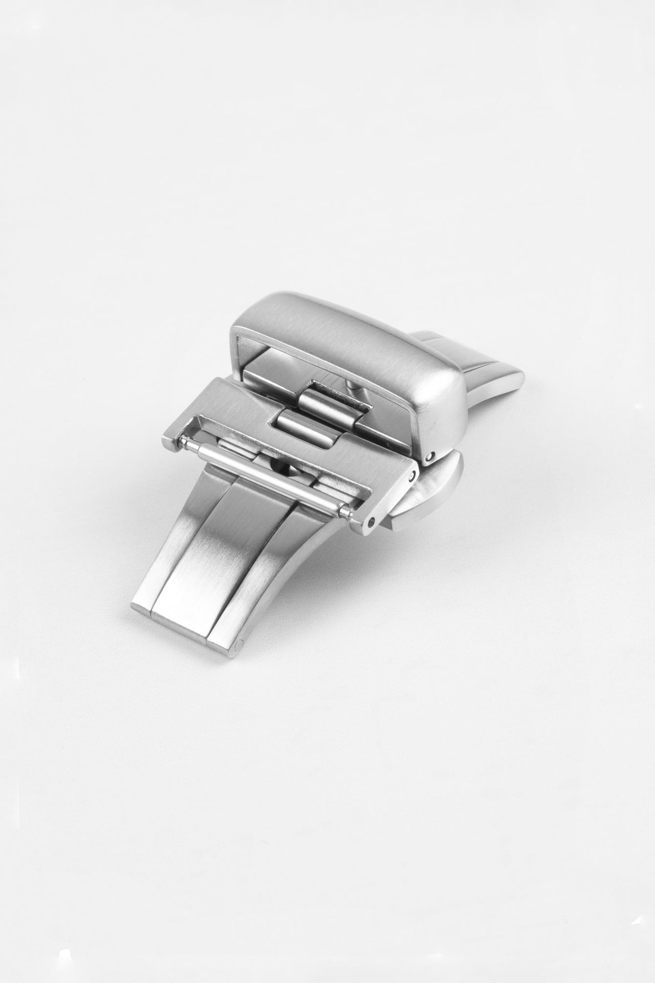 PUSH-BUTTON Deployment Clasp in BRUSHED SILVER