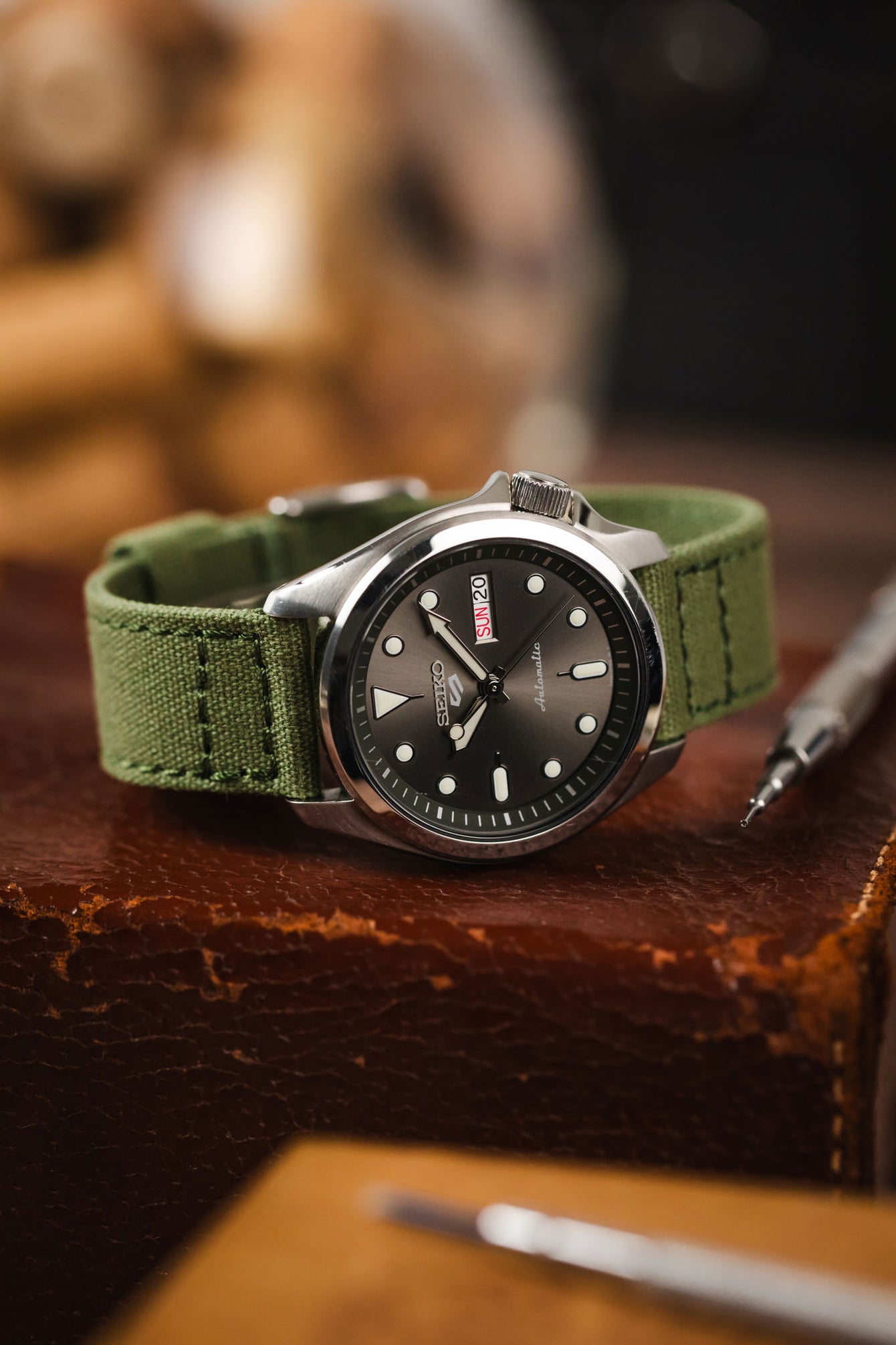 Quick-Release Canvas Watch Strap in GREEN