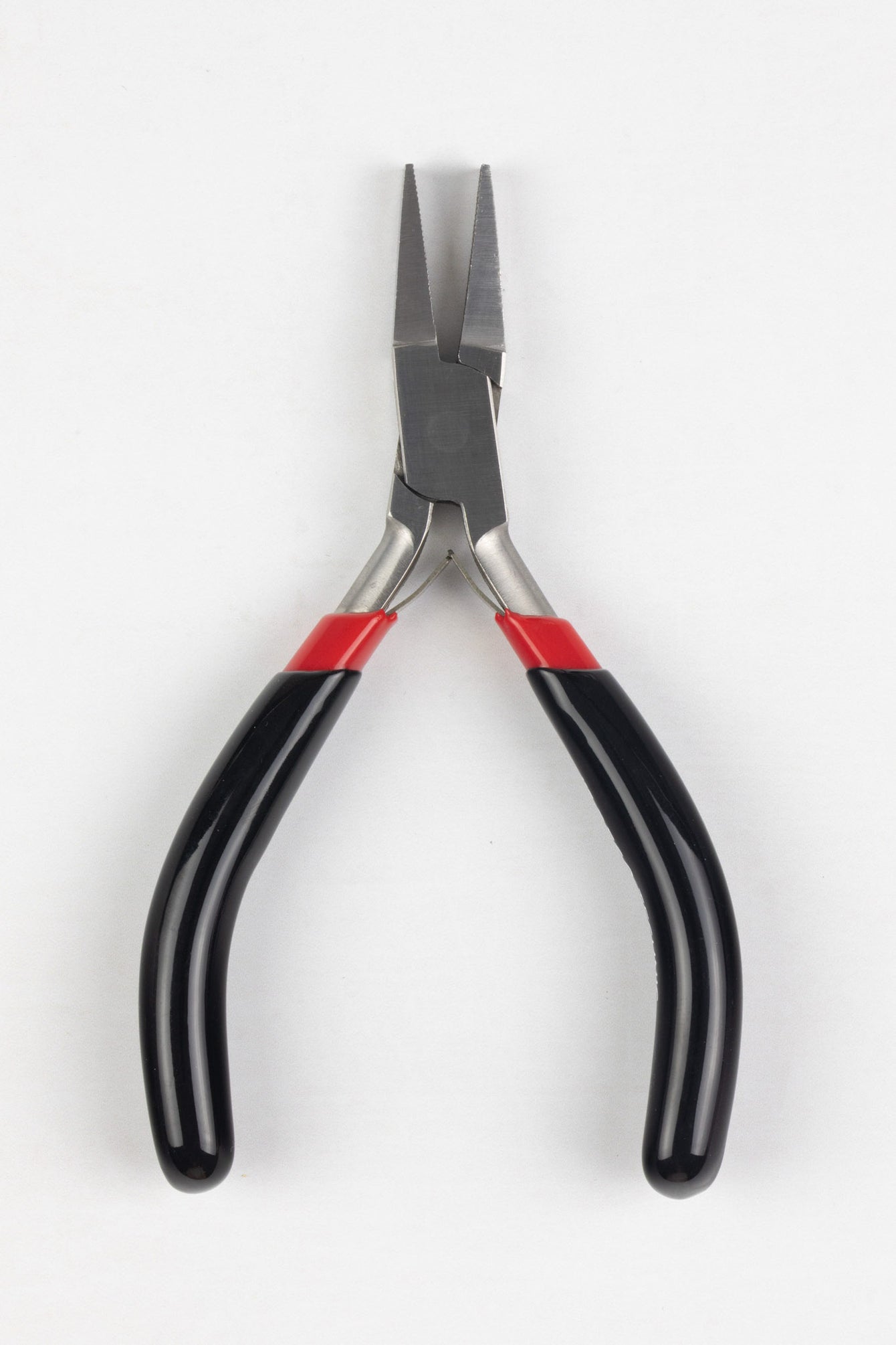 flat nose pliers