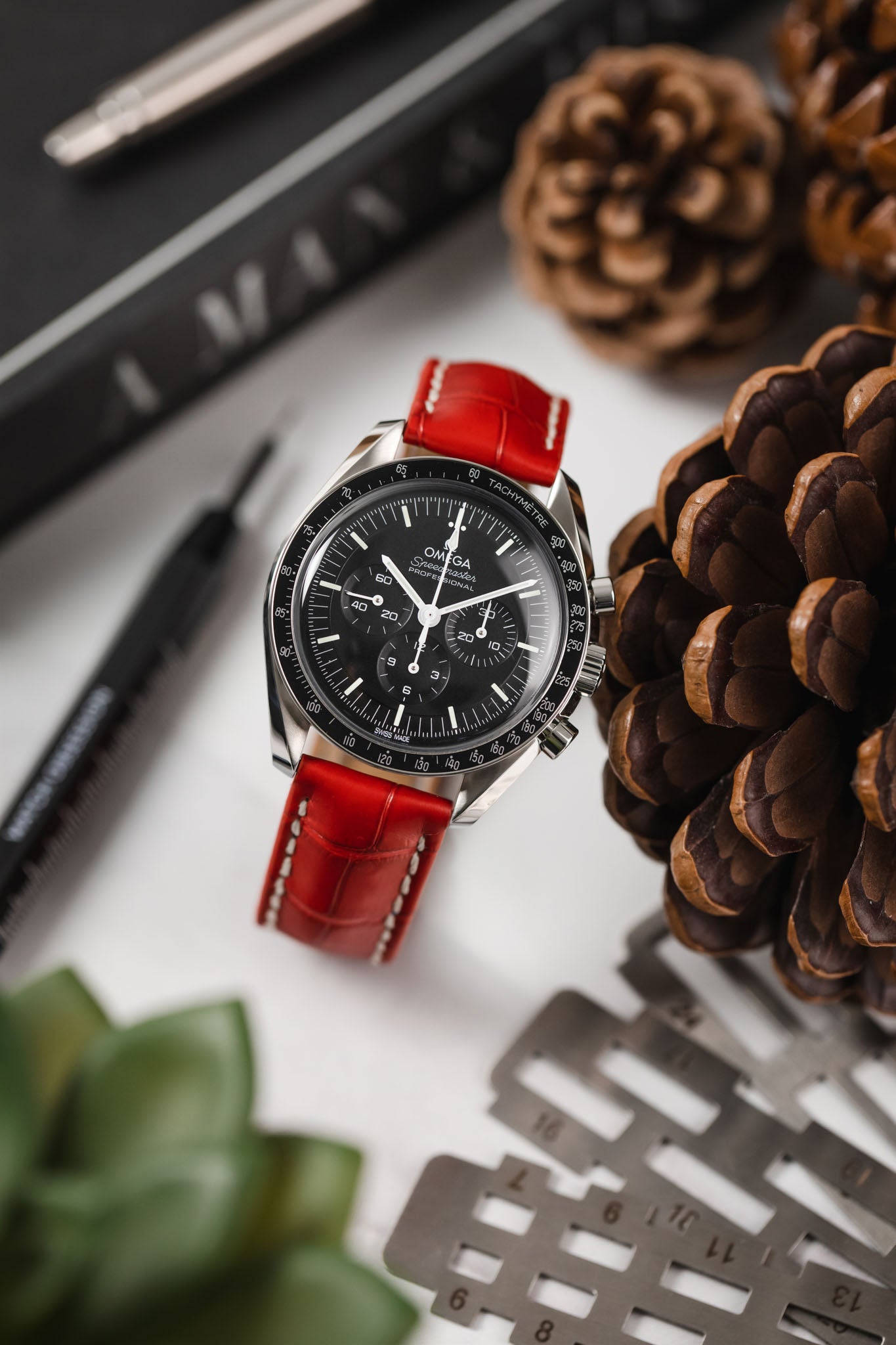 Speedmaster red hot sale