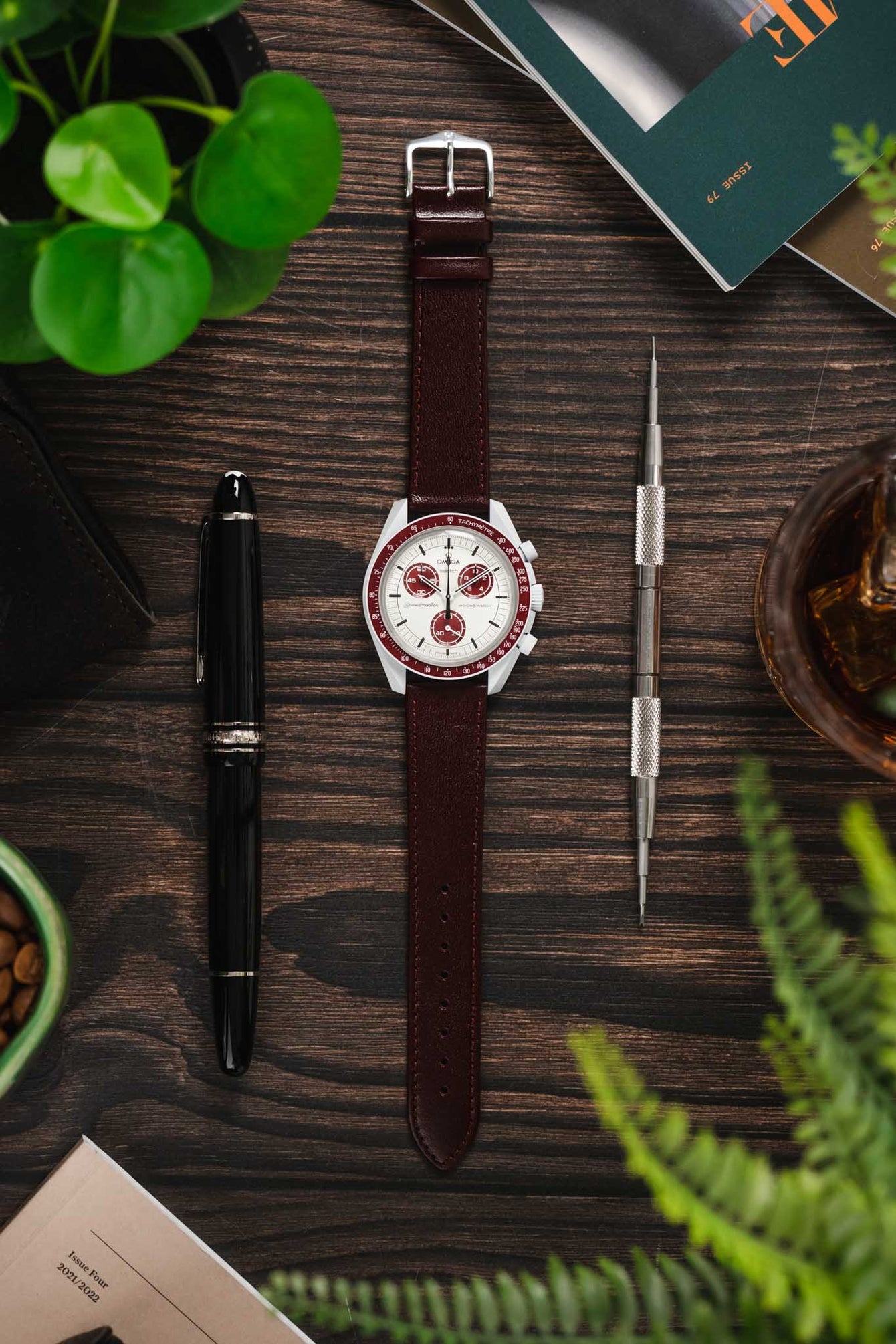 Hirsch OSIRIS Calf Leather Watch Strap in BURGUNDY