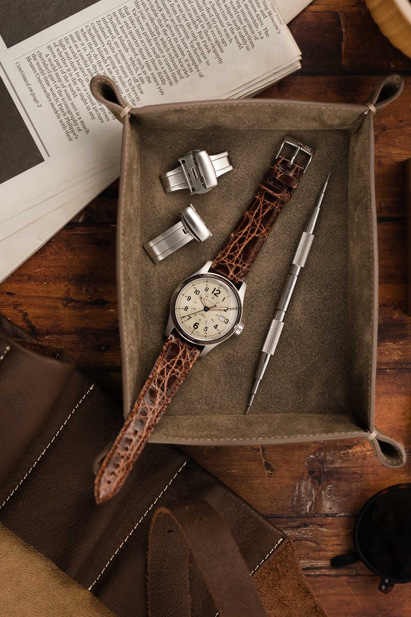 brown crocodile watch strap 