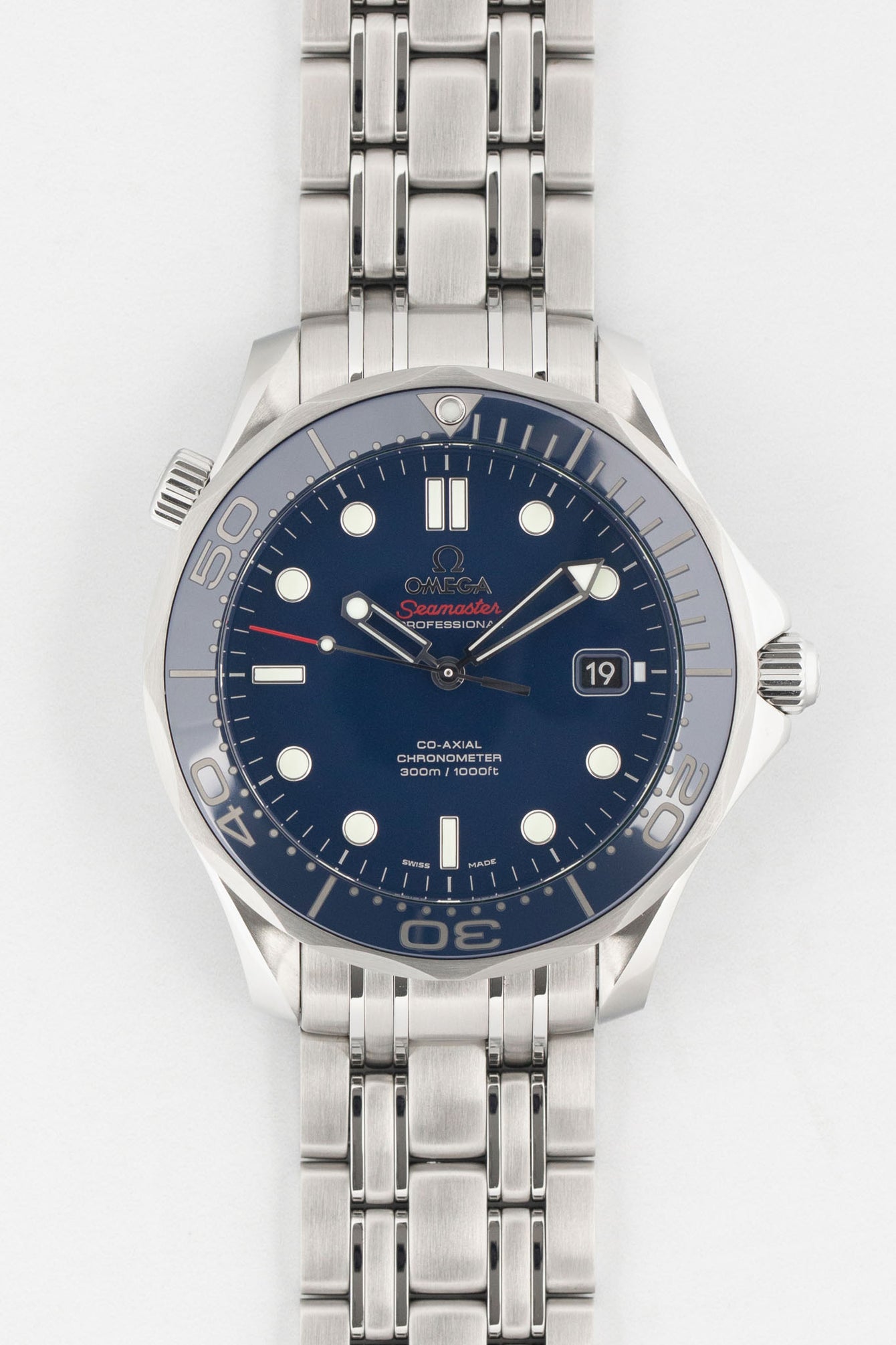 omega seameaster 212.30.41.20.03.001