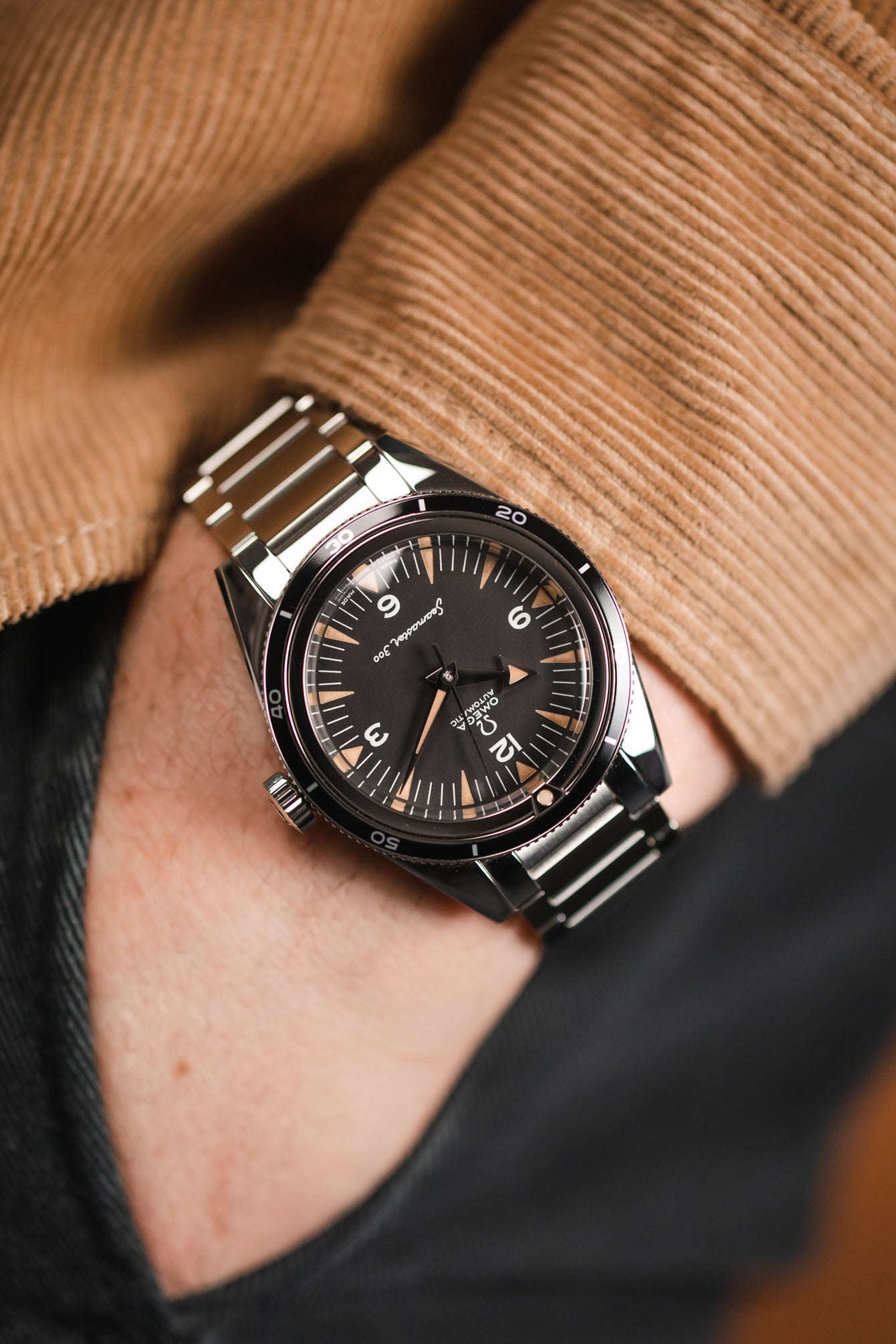 OMEGA 234.10.39.20.01.001 Seamaster 300 '1957 Trilogy' Co-Axial Master Chronometer 39mm  - Black Dial