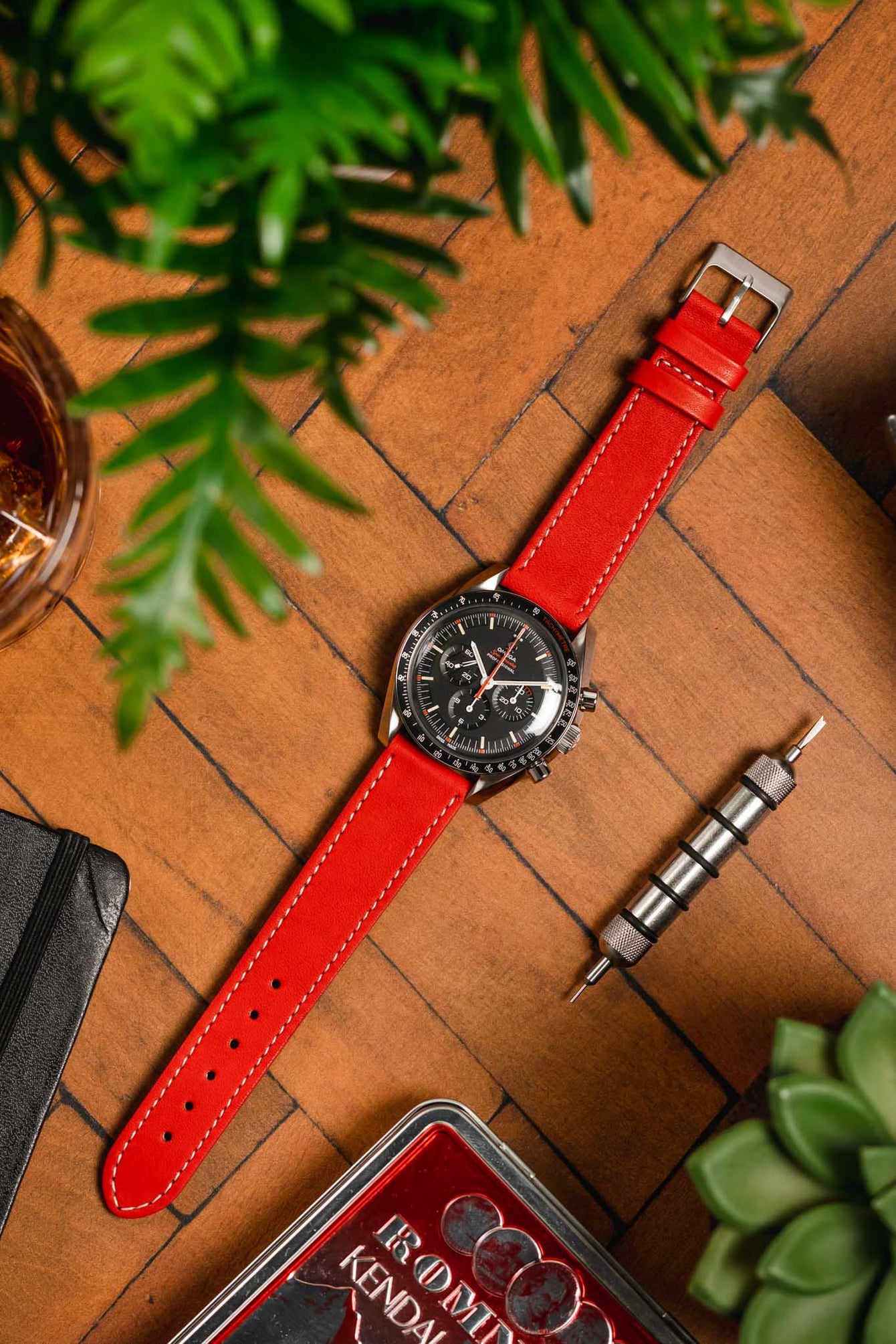 Pebro CLASSIC Unpadded Calfskin Leather Watch Strap in RED