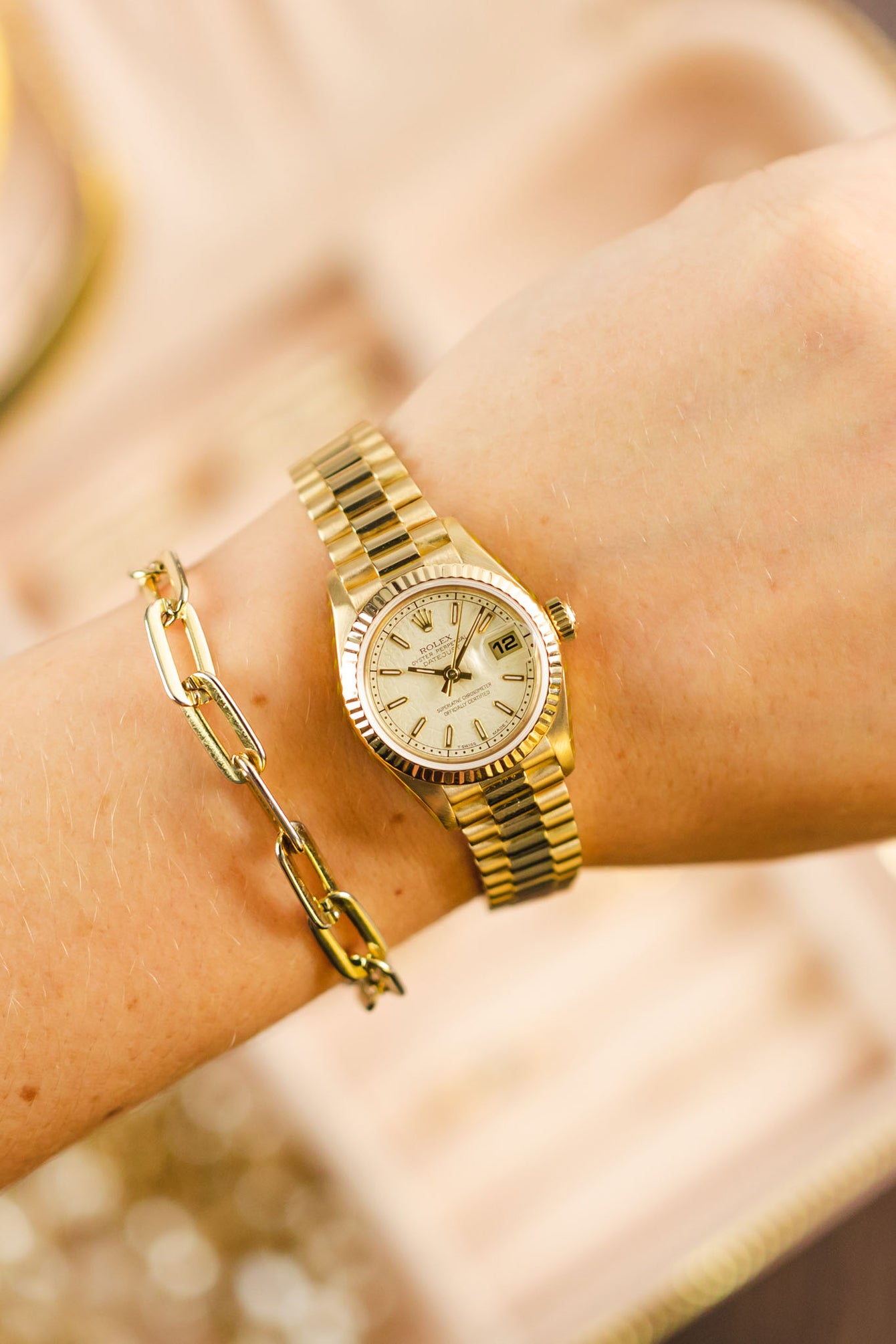 rolex datejust gold ladies