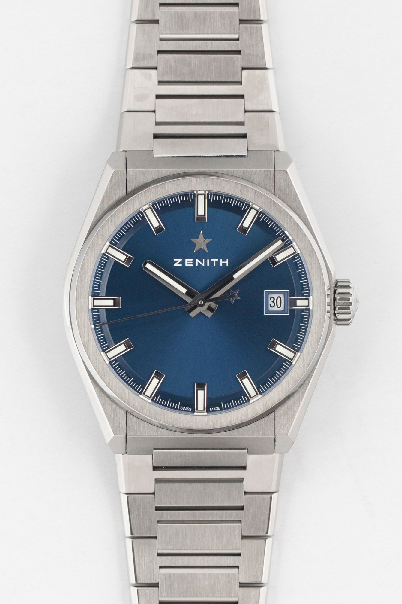 zenith defy classic 41mm 