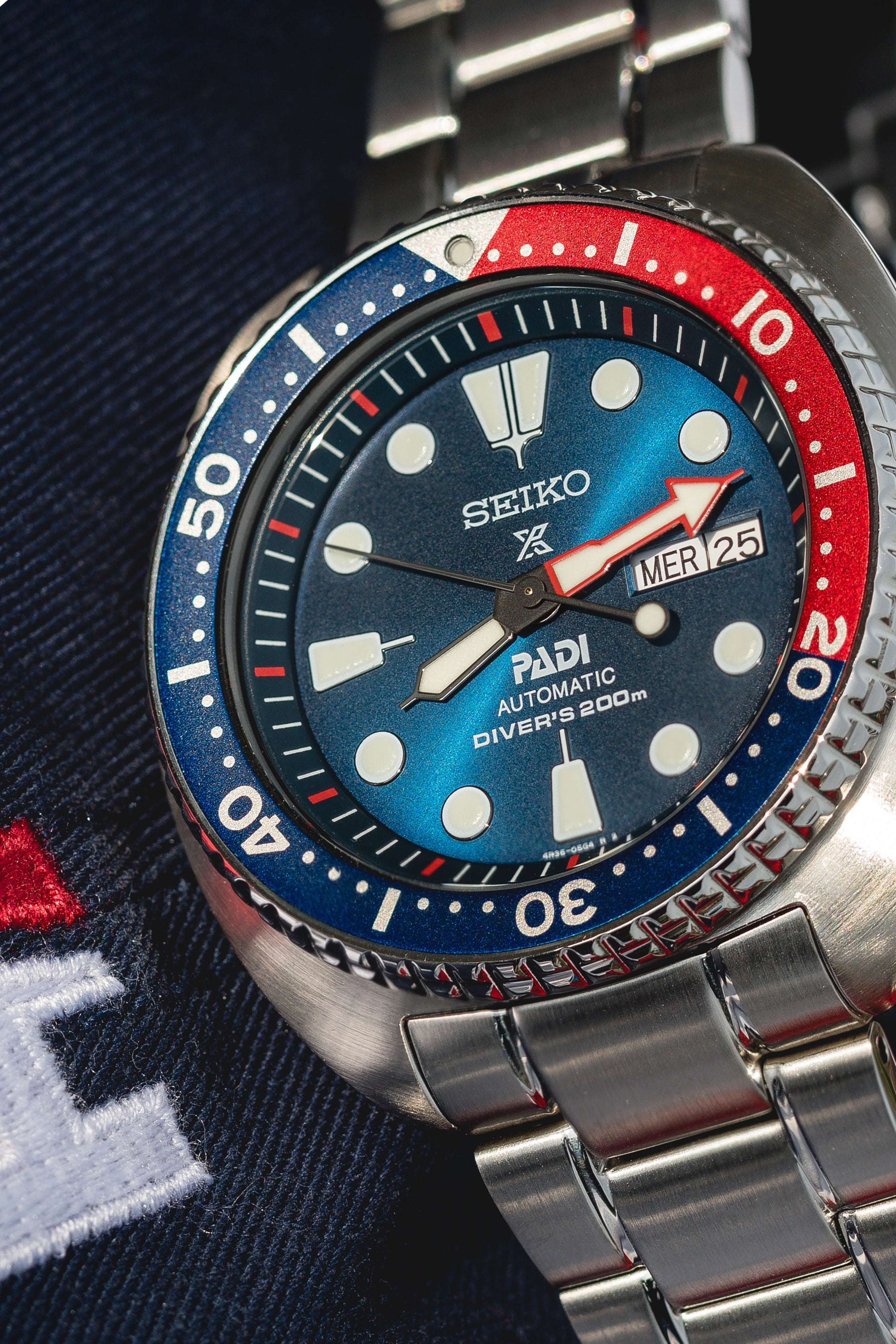 SEIKO Prospex PADI Automatic Blue Red Watch Obsession